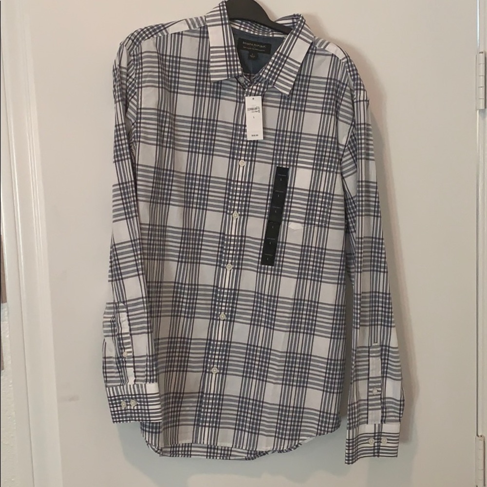 Men’s button down dress shirt